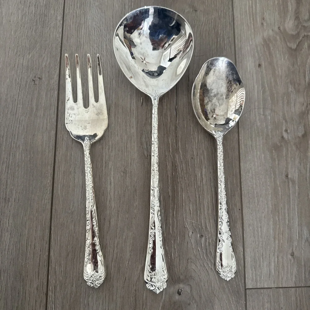 Wm Rogers & Son‎ Enchanted Rose Gold Electroplate 3-Piece Serving/Hostess Set